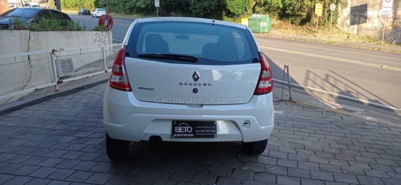 SANDERO 1.0 EXPRESSION 16V FLEX 4P MANUAL - 2013 - CAXIAS DO SUL