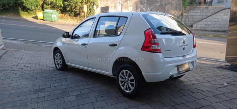 SANDERO 1.0 EXPRESSION 16V FLEX 4P MANUAL - 2013 - CAXIAS DO SUL
