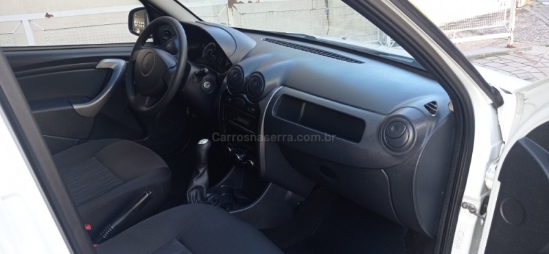 SANDERO 1.0 EXPRESSION 16V FLEX 4P MANUAL - 2013 - CAXIAS DO SUL
