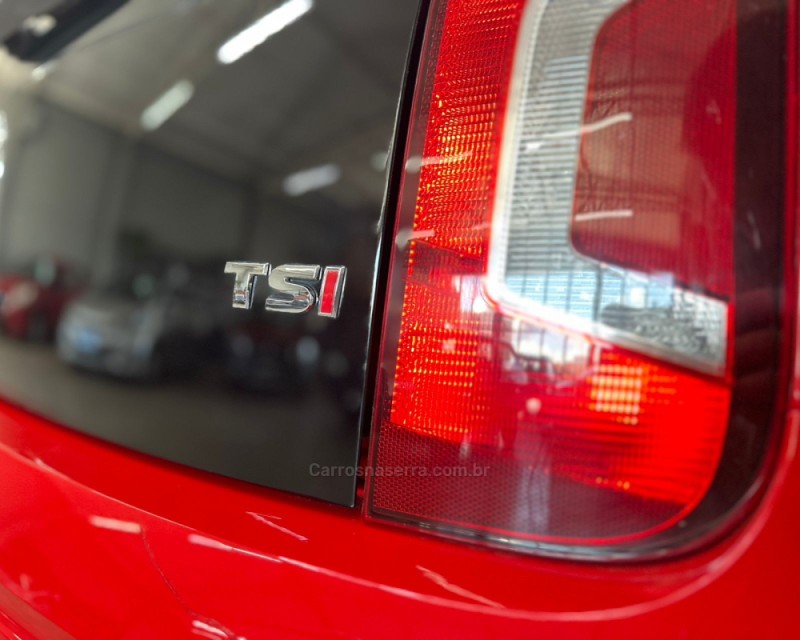 UP 1.0 TSI MOVE UP 12V FLEX 4P MANUAL - 2017 - VACARIA