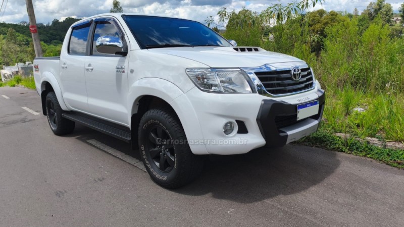 HILUX 3.0 SR 4X4 CD 16V TURBO INTERCOOLER DIESEL 4P MANUAL - 2013 - CAXIAS DO SUL