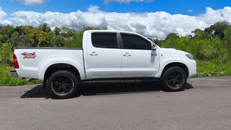 HILUX 3.0 SR 4X4 CD 16V TURBO INTERCOOLER DIESEL 4P MANUAL - 2013 - CAXIAS DO SUL