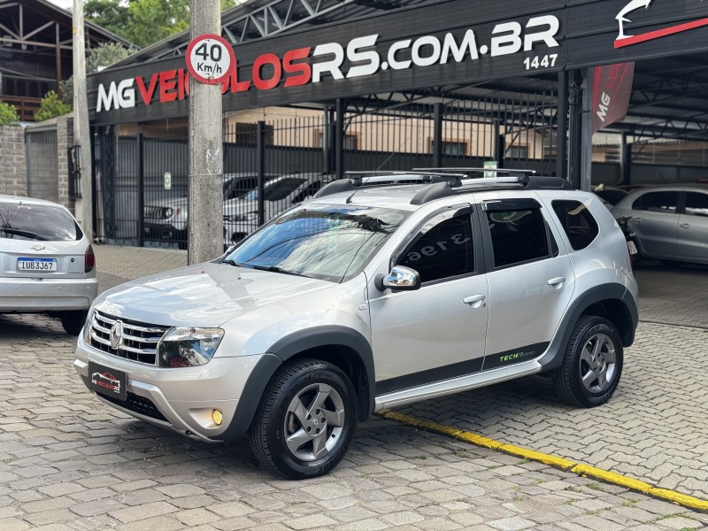 duster 2.0 tech road ii 4x2 16v flex 4p manual 2014 caxias do sul