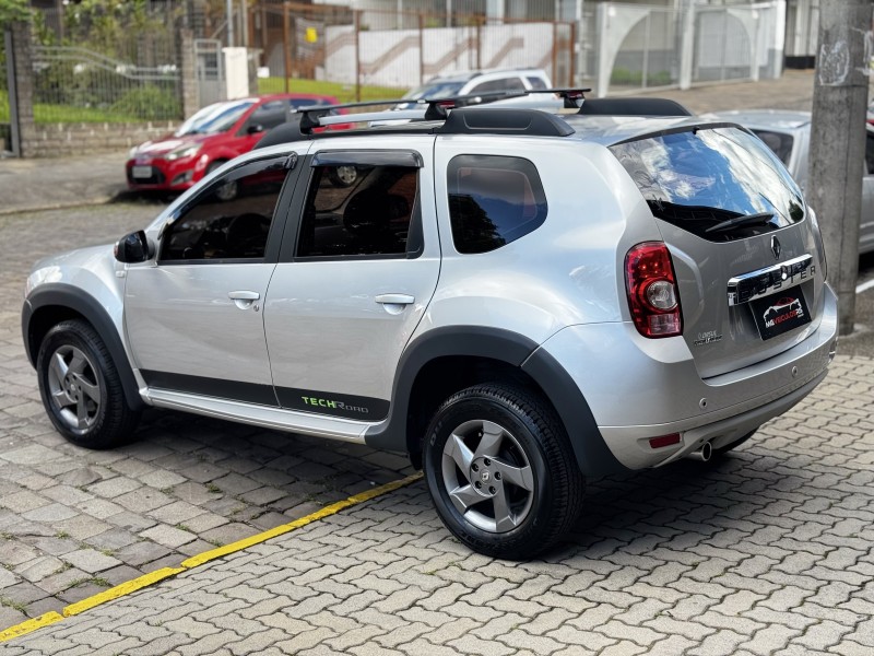 DUSTER 2.0 TECH ROAD II 4X2 16V FLEX 4P MANUAL - 2014 - CAXIAS DO SUL