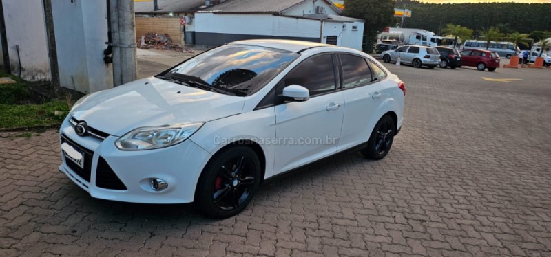 FOCUS 2.0 SE SEDAN 16V FLEX 4P AUTOMÁTICO - 2015 - IVOTI