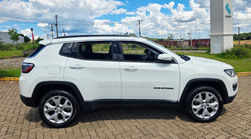 COMPASS 2.0 16V DIESEL LONGITUDE 4X4 AUTOMÁTICO - 2021 - LAJEADO