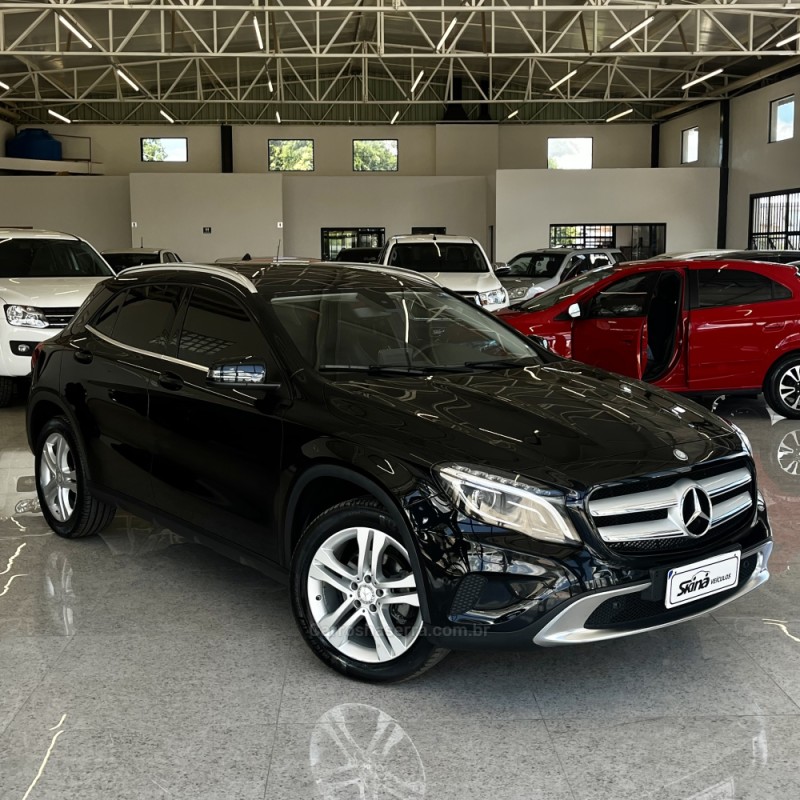 GLA 200 1.6 CGI ADVANCE 16V TURBO FLEX 4P AUTOMÁTICO - 2017 - VACARIA