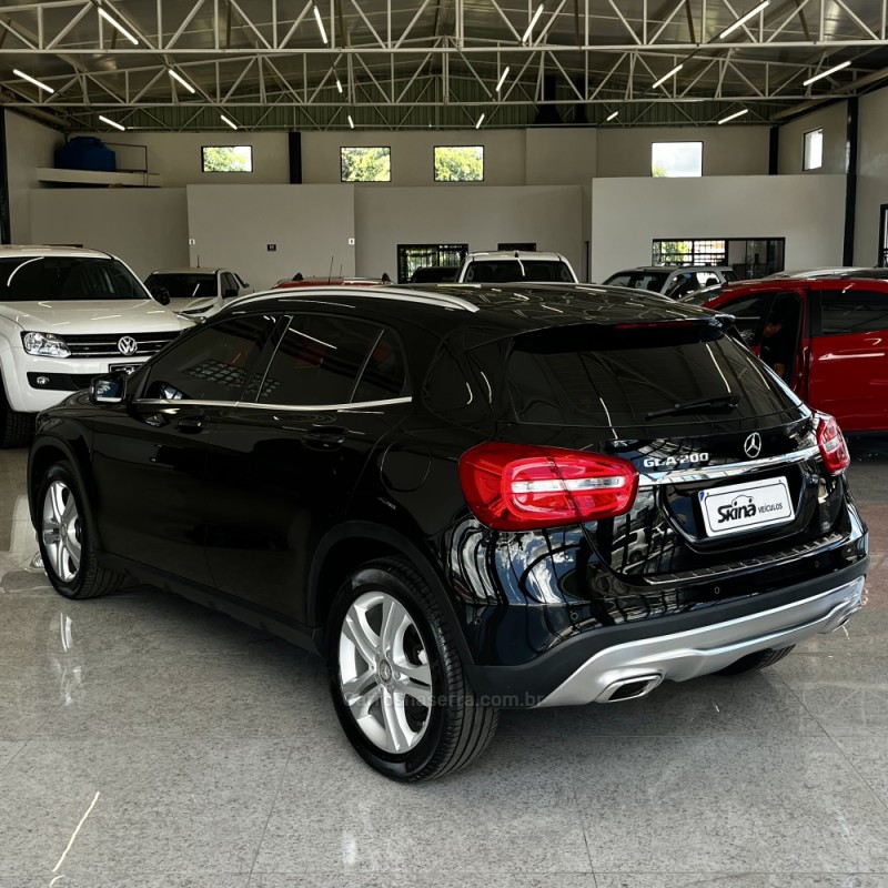 GLA 200 1.6 CGI ADVANCE 16V TURBO FLEX 4P AUTOMÁTICO - 2017 - VACARIA
