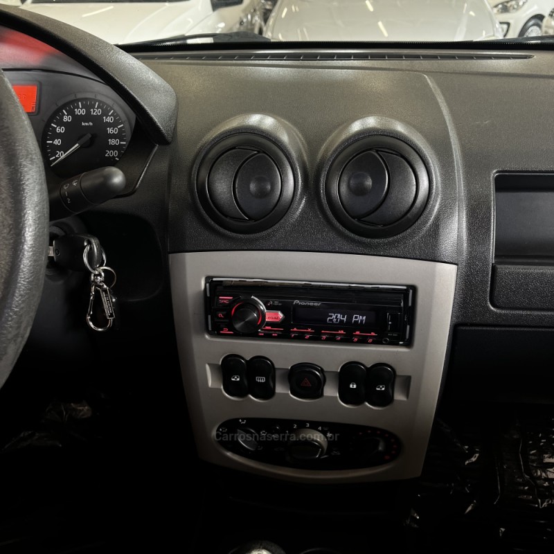 LOGAN 1.6 EXPRESSION 8V HI-FLEX 4P MANUAL - 2008 - VACARIA