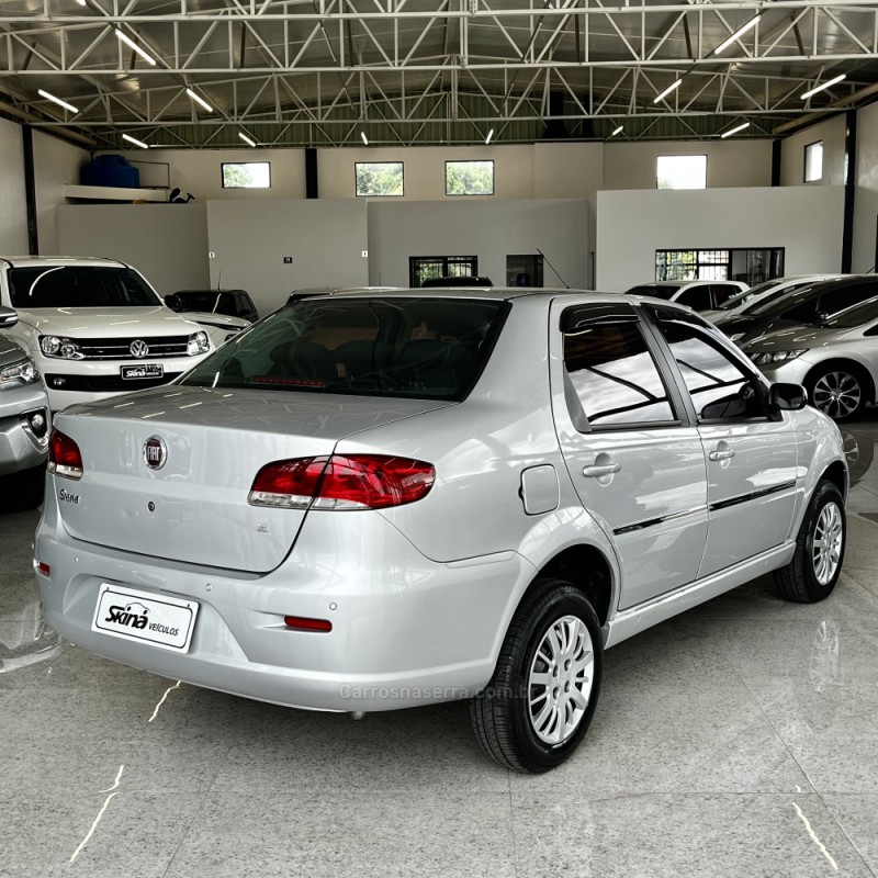 SIENA 1.0 MPI EL 8V FLEX 4P MANUAL - 2011 - VACARIA