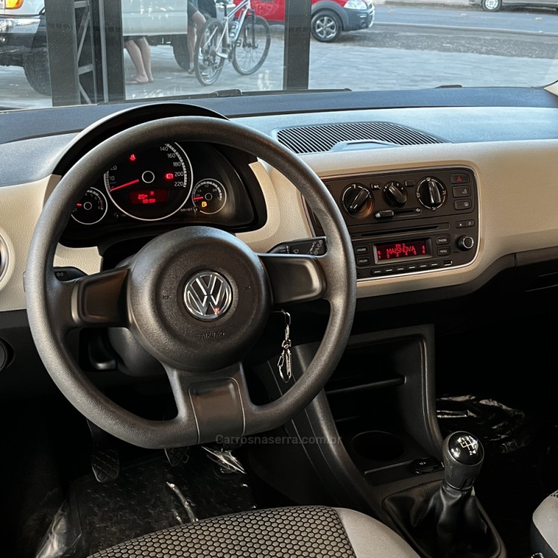 UP 1.0 TSI MOVE UP 12V FLEX 4P MANUAL - 2016 - VACARIA