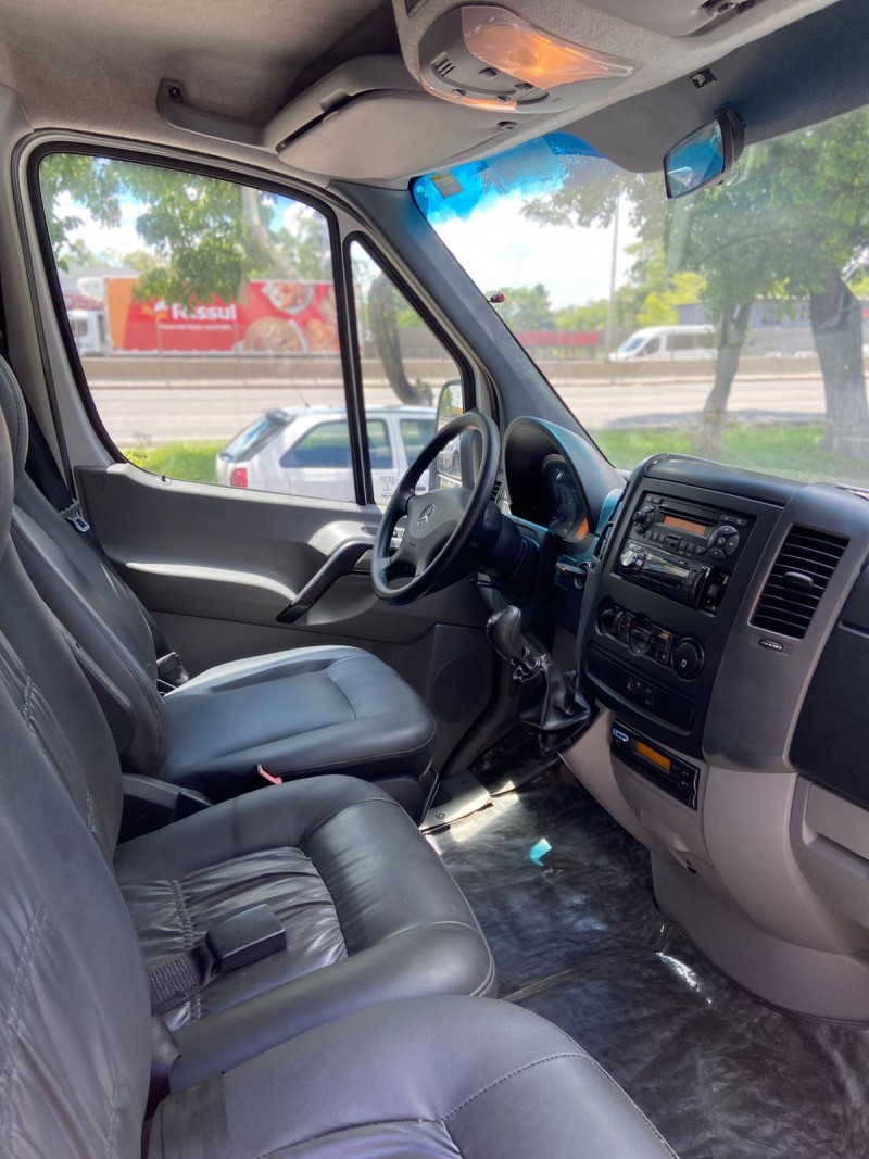 SPRINTER 2.2 515 CDI VAN 18 LUGARES TETO ALTO 16V BI-TURBO DIESEL MANUAL - 2014 - ESTâNCIA VELHA