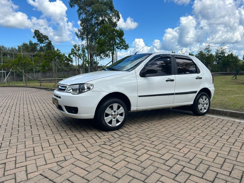 PALIO 1.0 MPI FIRE ECONOMY 8V FLEX 4P MANUAL - 2011 - CANELA