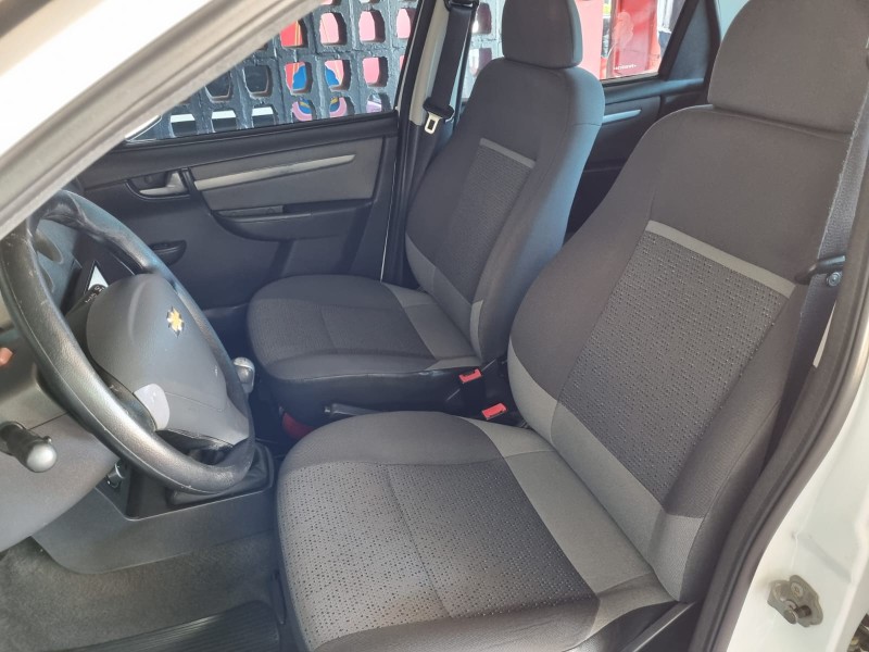 CELTA 1.0 MPFI LT 8V FLEX 4P MANUAL - 2015 - TEUTôNIA