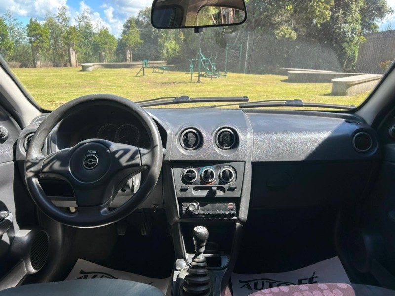 PRISMA 1.4 MPFI JOY 8V FLEX 4P MANUAL - 2008 - CANELA