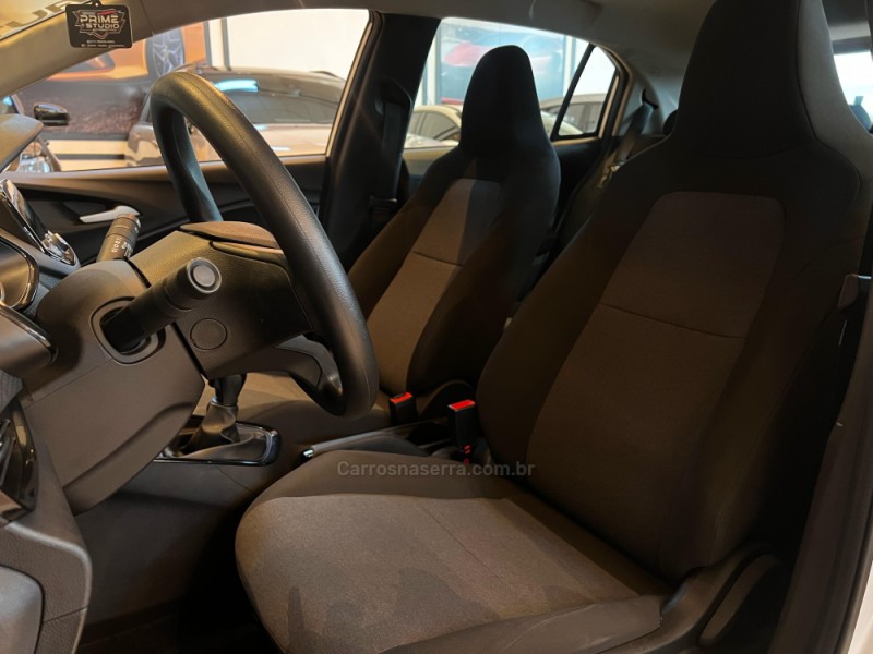 ONIX 1.0 LT 12V FLEX 4P MANUAL - 2022 - CAMPO BOM