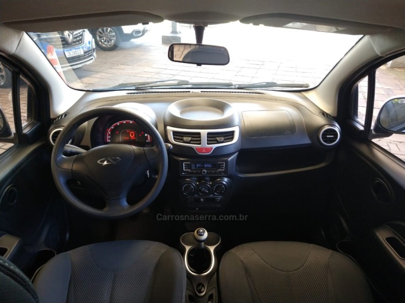 QQ 1.0 MPFI LOOK 12V GASOLINA 4P MANUAL - 2020 - CAXIAS DO SUL