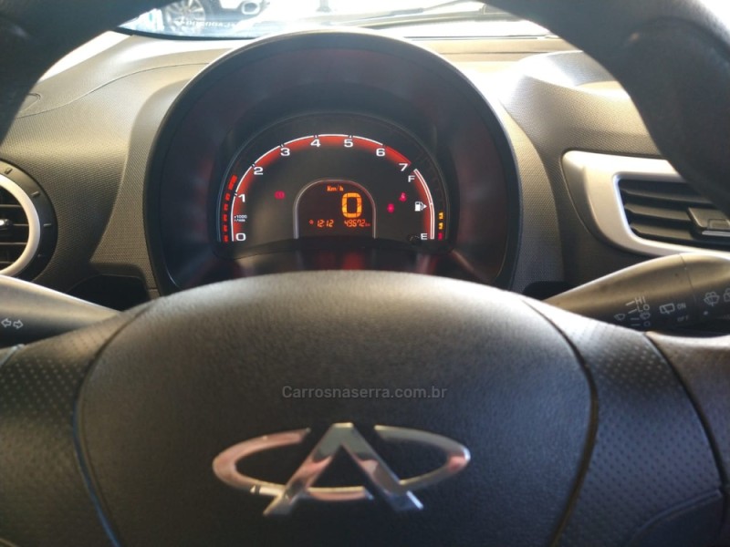 QQ 1.0 MPFI LOOK 12V GASOLINA 4P MANUAL - 2020 - CAXIAS DO SUL