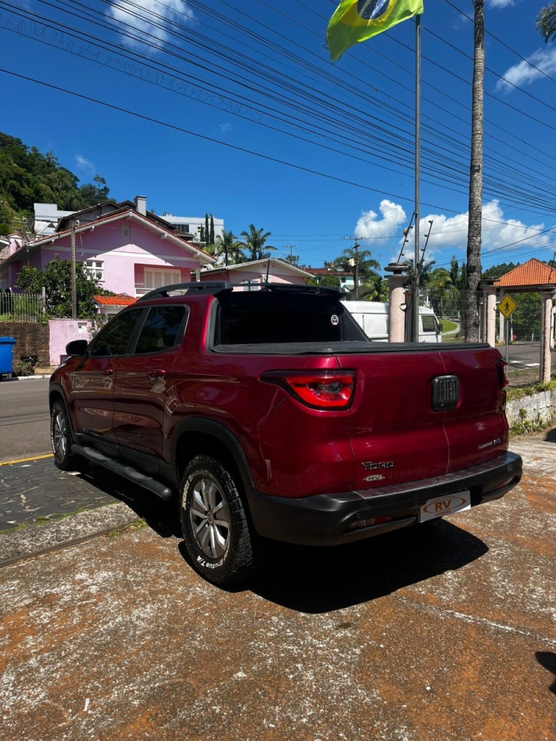 TORO 1.8 16V EVO FLEX FREEDOM AUTOMÁTICO - 2017 - CARLOS BARBOSA