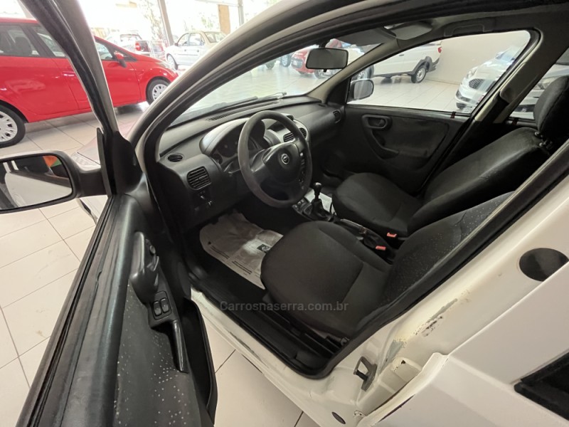 CORSA 1.4 MPFI PREMIUM SEDAN 8V FLEX 4P MANUAL - 2012 - SANANDUVA