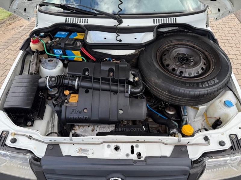 UNO 1.3 MPI FURGÃO 8V FLEX 2P MANUAL - 2013 - IVOTI