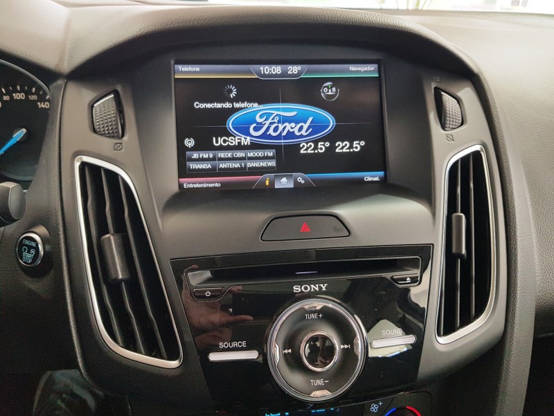 FOCUS 2.0 TITANIUM PLUS FASTBACK 16V FLEX 4P AUTOMÁTICO - 2016 - CAXIAS DO SUL