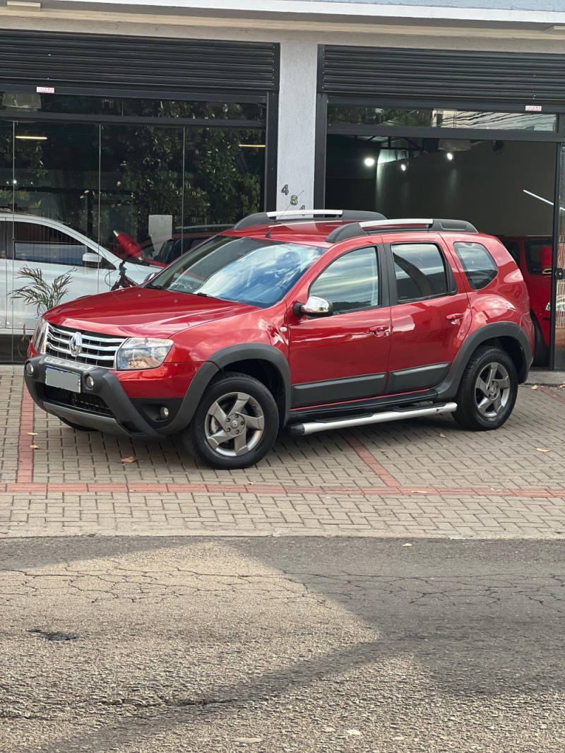 DUSTER 2.0 DYNAMIQUE 4X4 16V FLEX 4P MANUAL - 2014 - SAPUCAIA DO SUL
