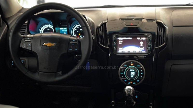 S10 2.5 LTZ 4X2 CD 16V FLEX 4P MANUAL - 2015 - ESTâNCIA VELHA