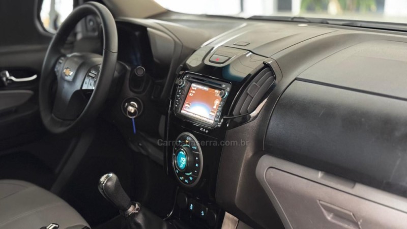 S10 2.5 LTZ 4X2 CD 16V FLEX 4P MANUAL - 2015 - ESTâNCIA VELHA