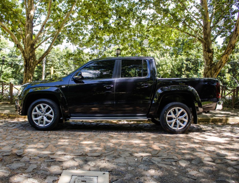 AMAROK 2.0 HIGHLINE 4X4 CD 16V TURBO INTERCOOLER DIESEL 4P AUTOMÁTICO - 2022 - NOVO HAMBURGO