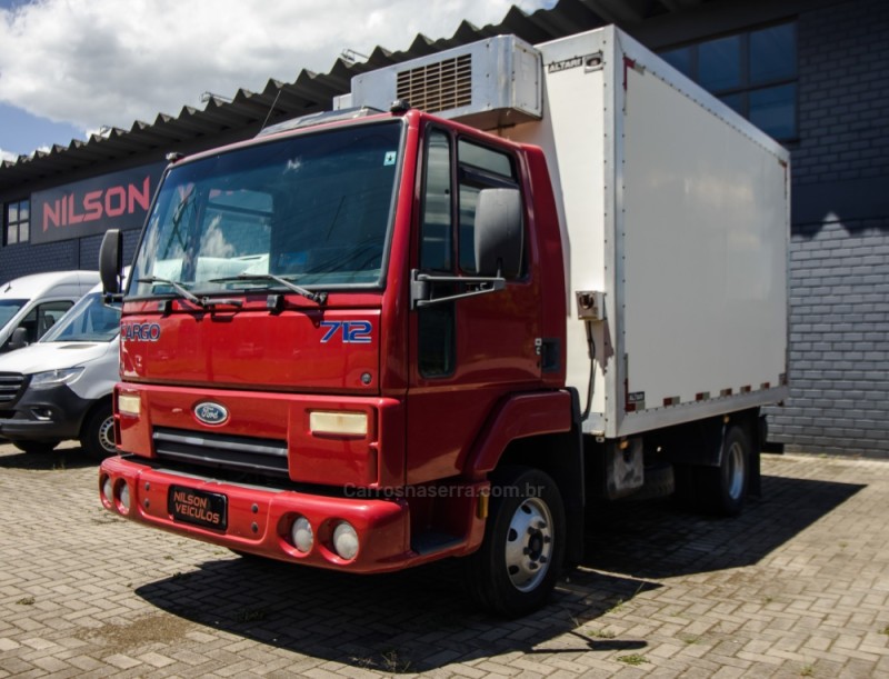 cargo 712 e turbo 2011 novo hamburgo