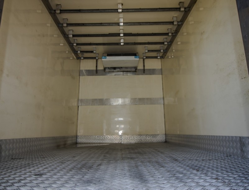 CARGO 712 E TURBO - 2011 - NOVO HAMBURGO