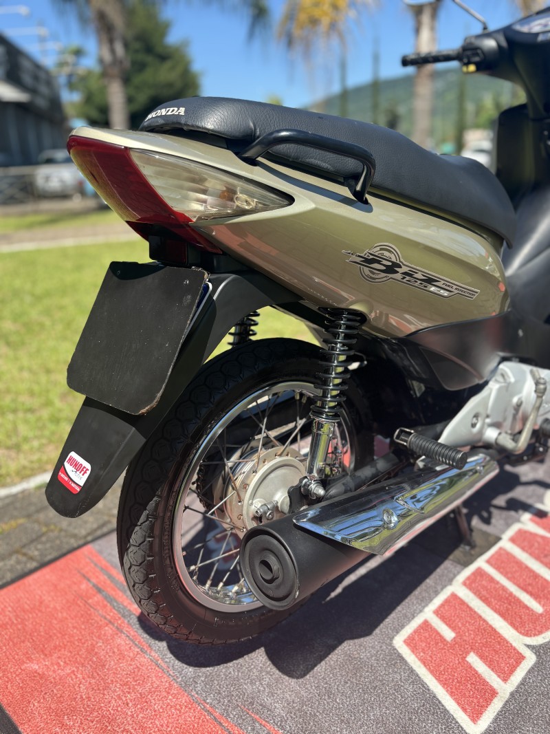 BIZ 125 ES - 2010 - FELIZ