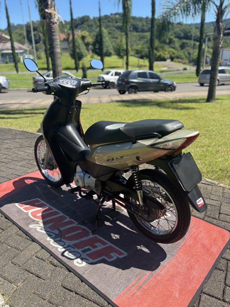 BIZ 125 ES - 2010 - FELIZ