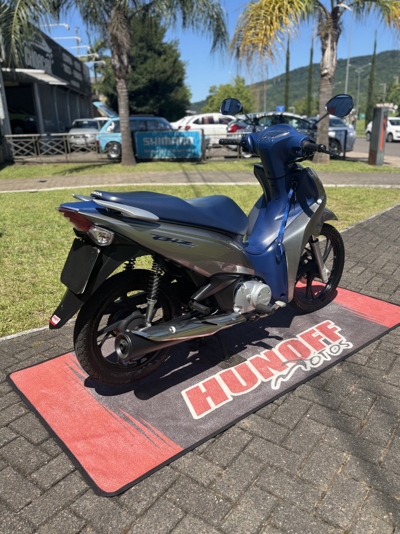 BIZ 125 EX - 2021 - FELIZ