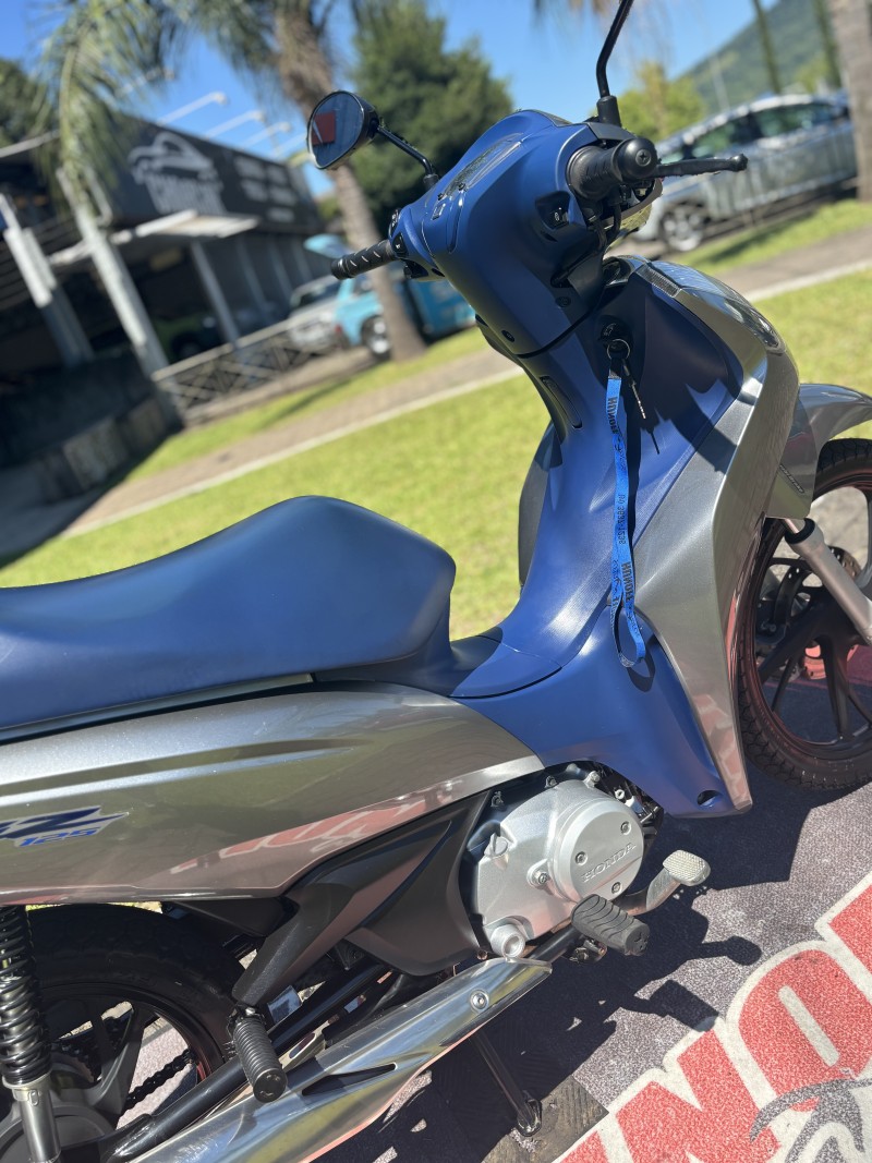 BIZ 125 EX - 2021 - FELIZ