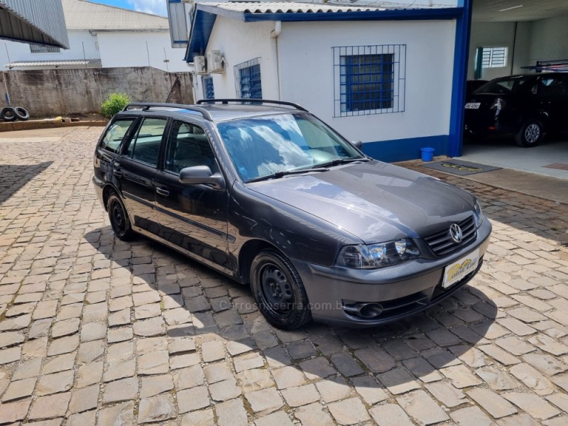 parati 1.8 mi 8v gasolina 4p manual g.iii 2001 vacaria