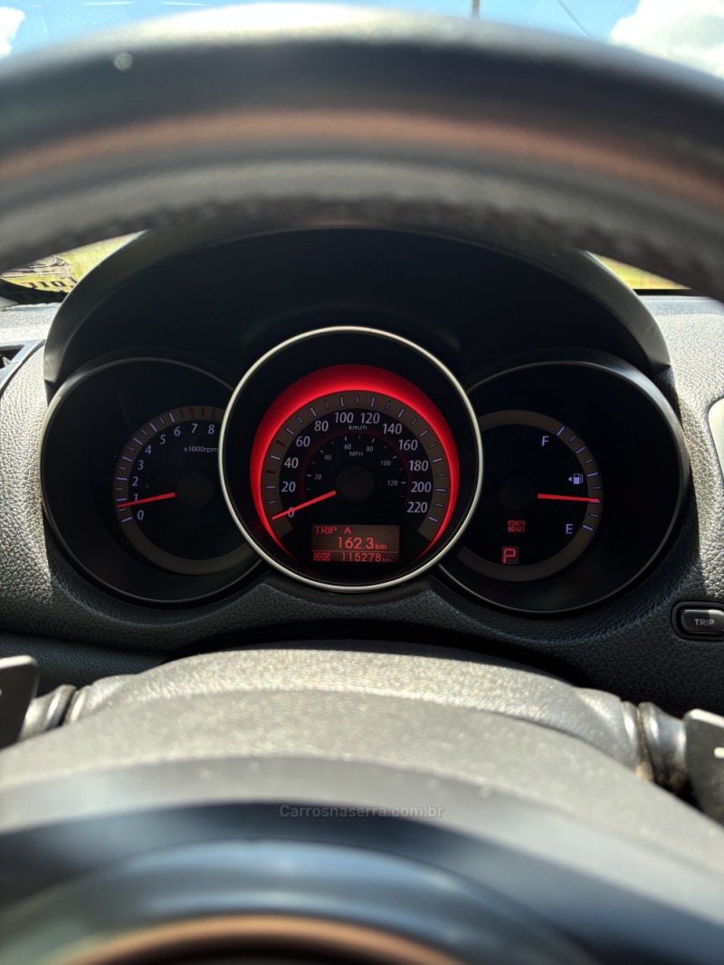 CERATO 2.0 KOUP 16V GASOLINA 2P AUTOMÁTICO - 2013 - CARLOS BARBOSA