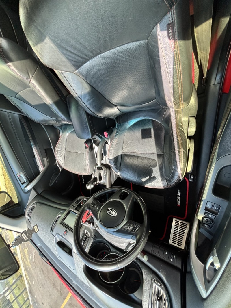 CERATO 2.0 KOUP 16V GASOLINA 2P AUTOMÁTICO - 2013 - CARLOS BARBOSA