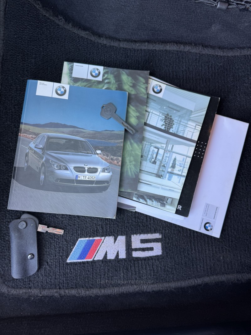 545I 4.4 SEDAN V8 32V GASOLINA 4P AUTOMÁTICO - 2004 - NOVA ARAçá