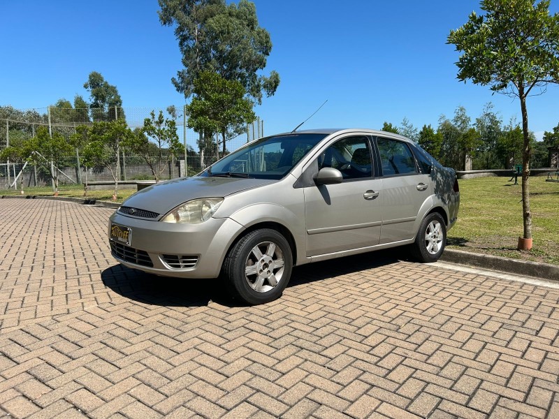 FIESTA 1.6 MPI SEDAN 8V FLEX 4P MANUAL - 2007 - CANELA