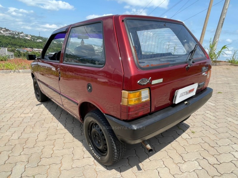 UNO 1.0 MILLE ELETRONIC 8V GASOLINA 2P MANUAL - 1994 - CAMPO BOM
