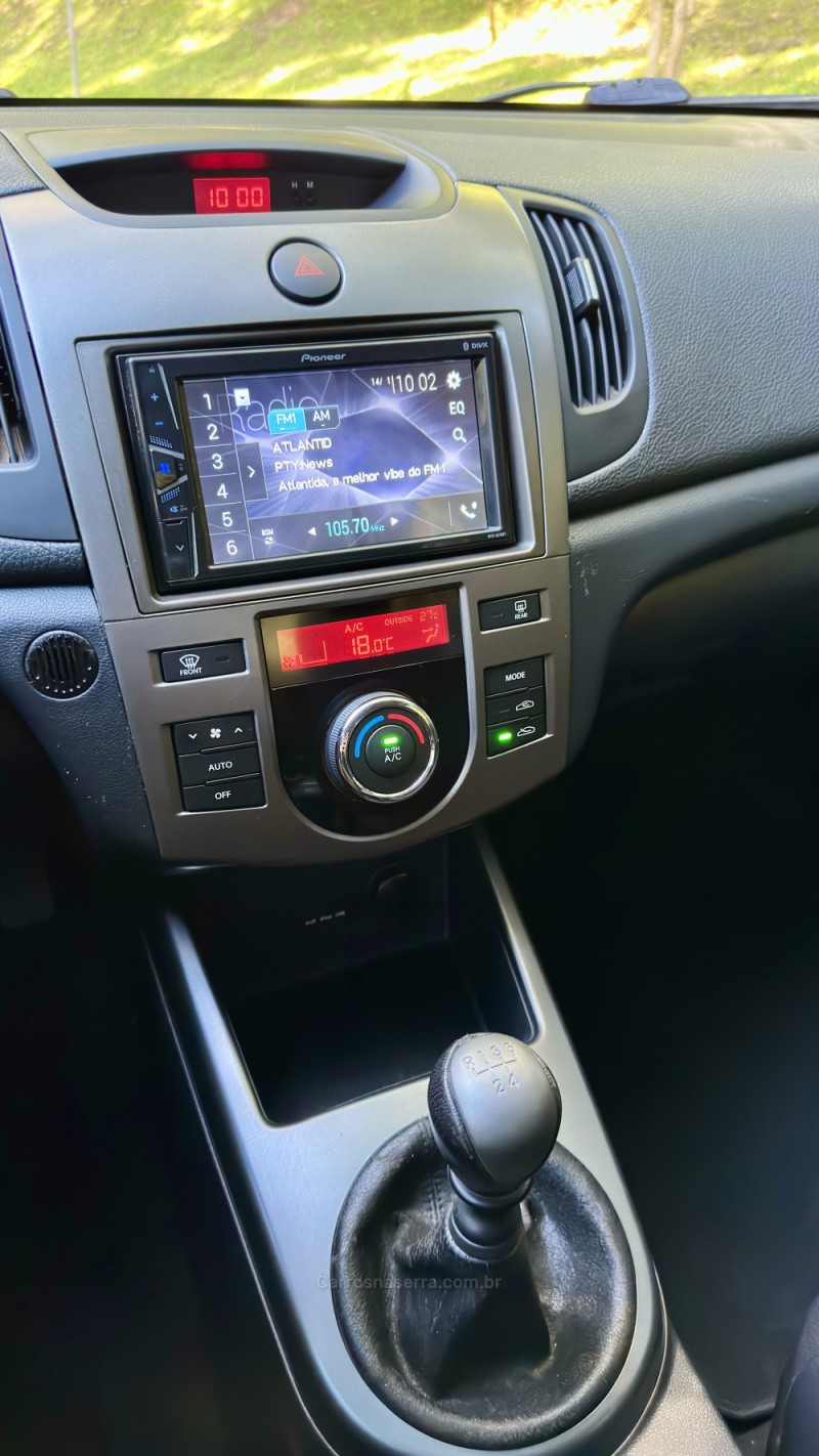 CERATO 1.6 SX E.233 16V GASOLINA 4P MANUAL - 2010 - CAXIAS DO SUL