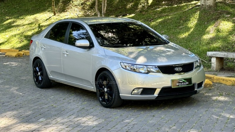 cerato 1.6 sx e.233 16v gasolina 4p manual 2010 caxias do sul