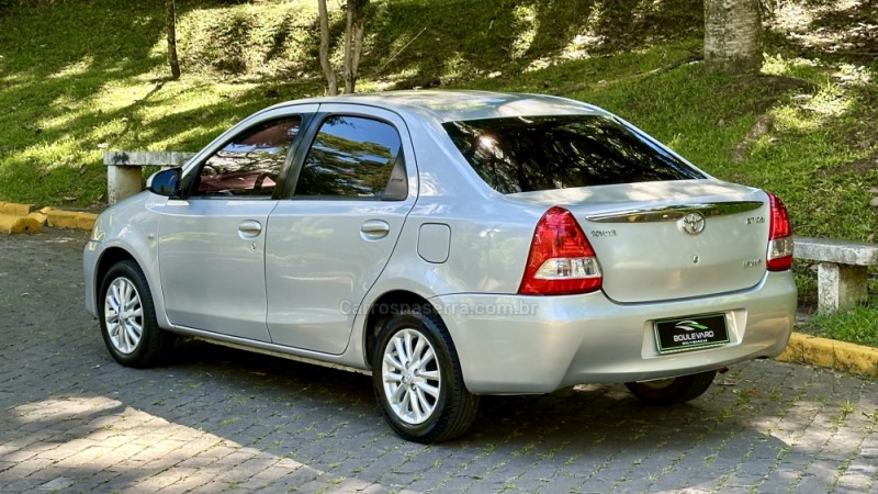 ETIOS 1.5 XLS SEDAN 16V FLEX 4P MANUAL - 2014 - CAXIAS DO SUL