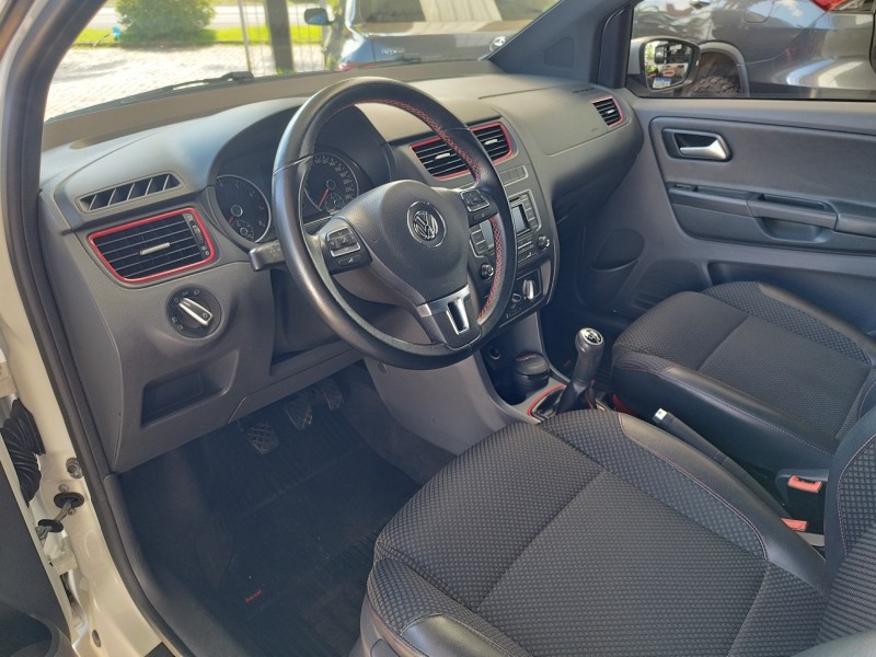 FOX 1.6 MI ROCK IN RIO 8V FLEX 4P MANUAL - 2014 - VERANóPOLIS