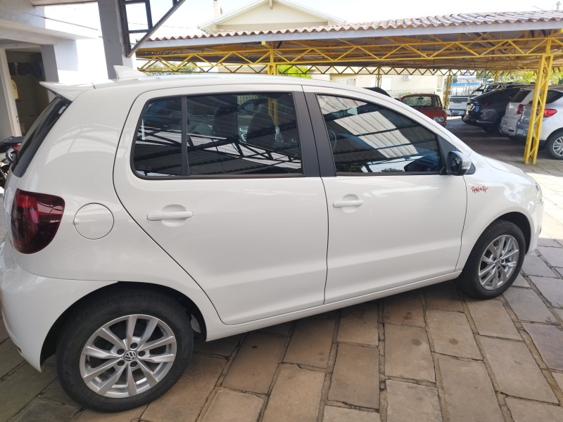 FOX 1.6 MI ROCK IN RIO 8V FLEX 4P MANUAL - 2014 - VERANóPOLIS