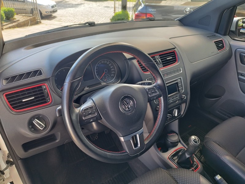 FOX 1.6 MI ROCK IN RIO 8V FLEX 4P MANUAL - 2014 - VERANóPOLIS