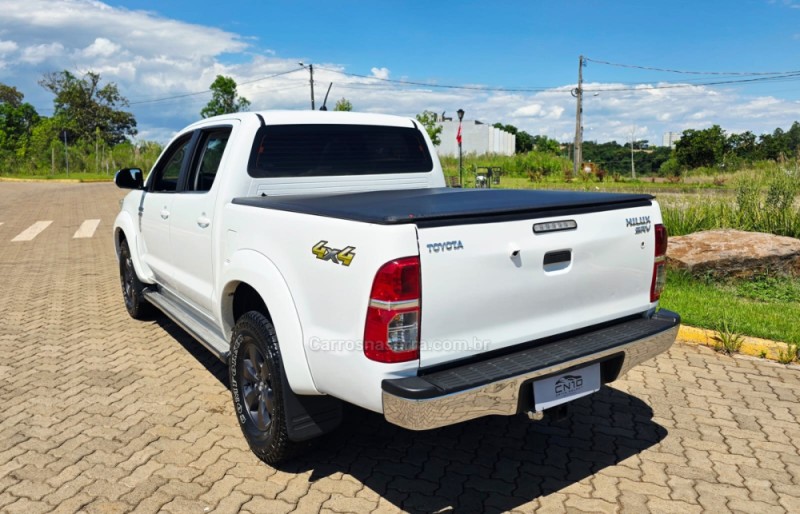 HILUX 2.7 SRV 4X4 CD 16V FLEX 4P AUTOMÁTICO - 2013 - LAJEADO