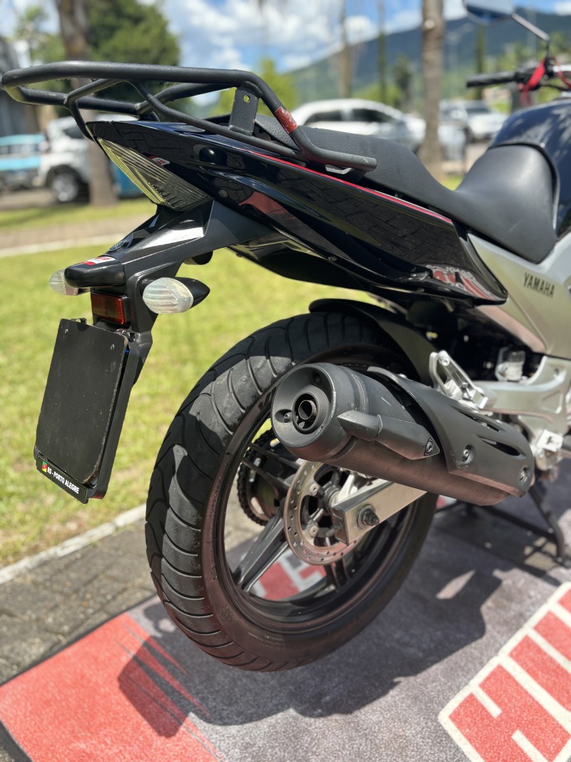 FAZER YS 250 BLUEFLEX - 2015 - FELIZ